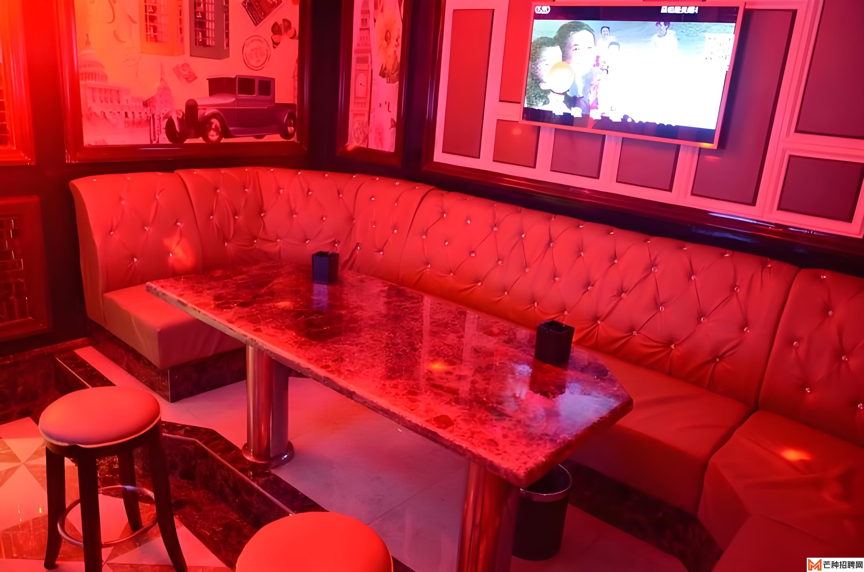 武汉潮流酒吧诚聘：氛围组靓丽女神，创造欢乐每一晚！